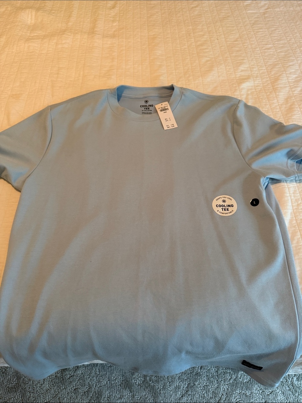 NWT Hollister Cooling Tee Men’s Crew Neck Shirt - Light Blue